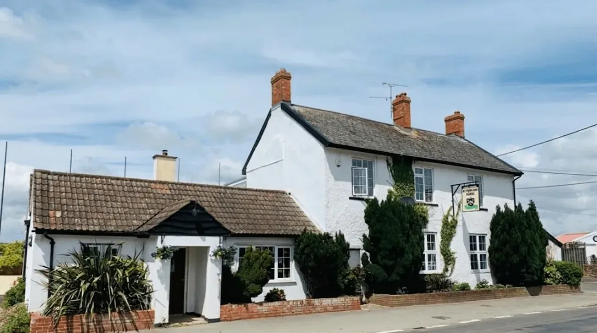 The Wyndham Arms from Church Road, Ilton
